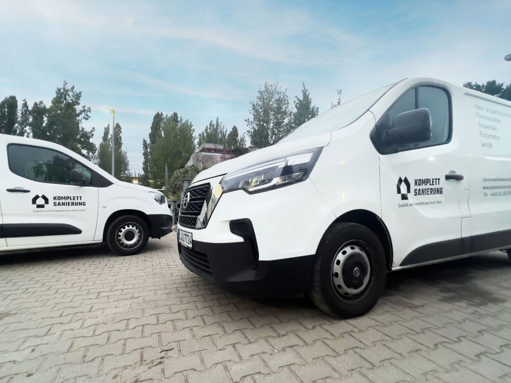 Fahrzeuge von Komplett Sanierung 24 für Sanierung in Berlin und Umgebung